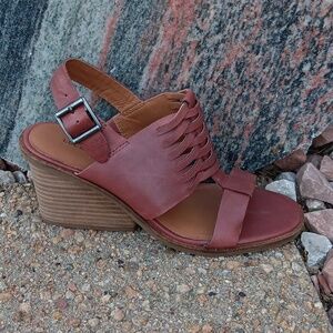 Lucky Brand Lemia leather cutout sandals wedge heel womens shoes